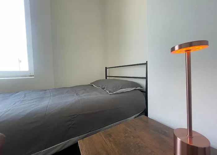 Entire Place In Leeds Sleeps 6 בית נופש