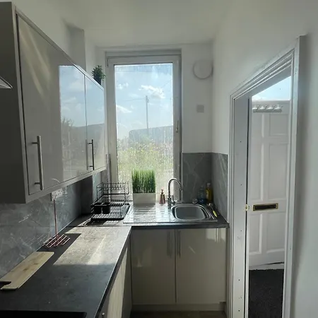 Nyaraló Entire Place In Leeds Sleeps 6 *