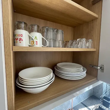 Holiday home Entire Place In Leeds Sleeps 6